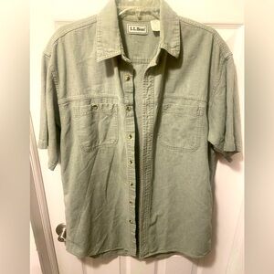 LL Bean Men’s Casual Short Sleeved Button Up Green Shirt Size Medium Tall